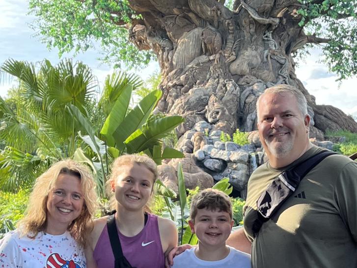 Guest Photo from Daniel Bro: Guests at Tree of Life at Disney's Animal Kingdom park